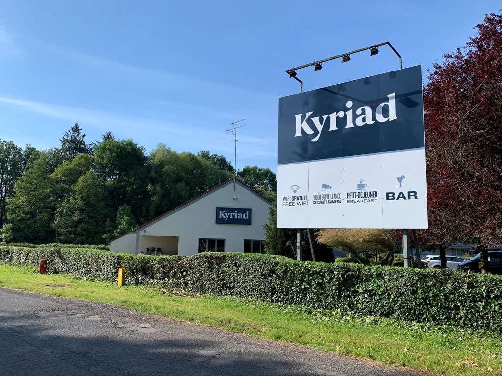 Kyriad Sedán Exterior foto